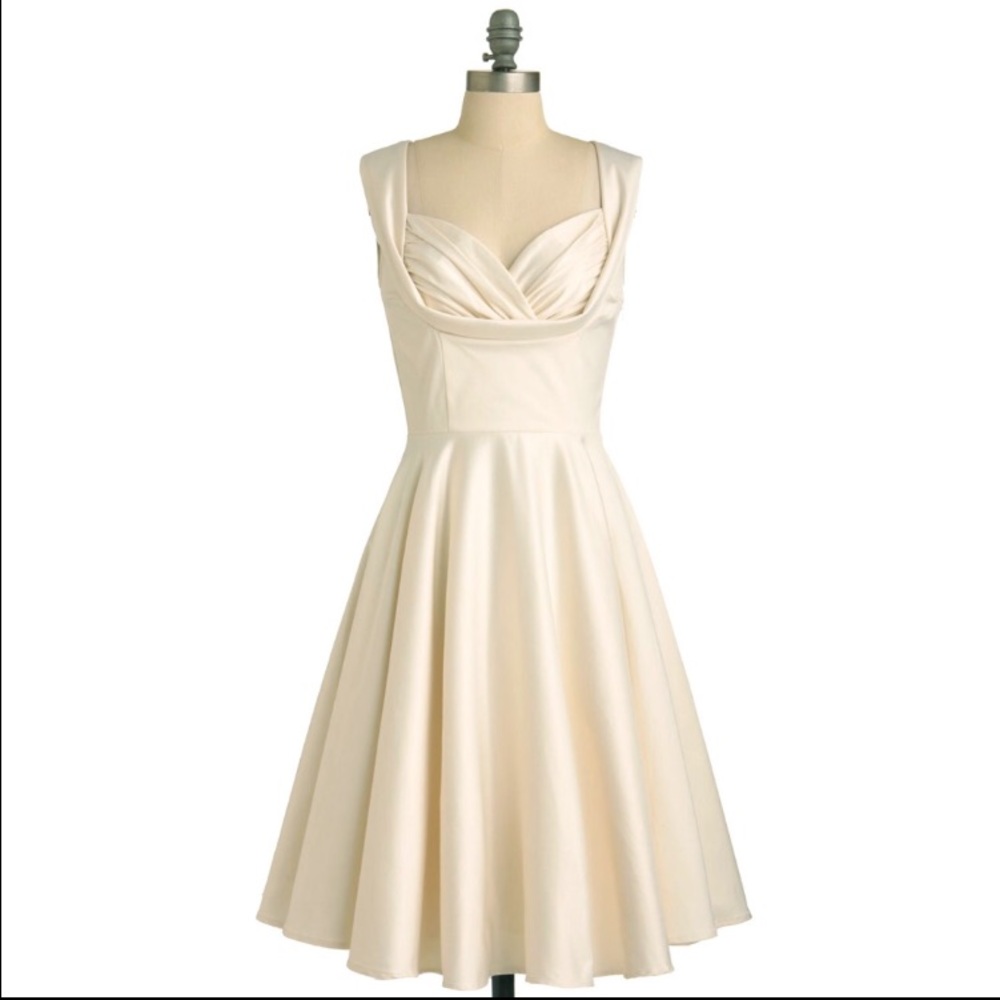 Modcloth "isle be there" dress in ivory